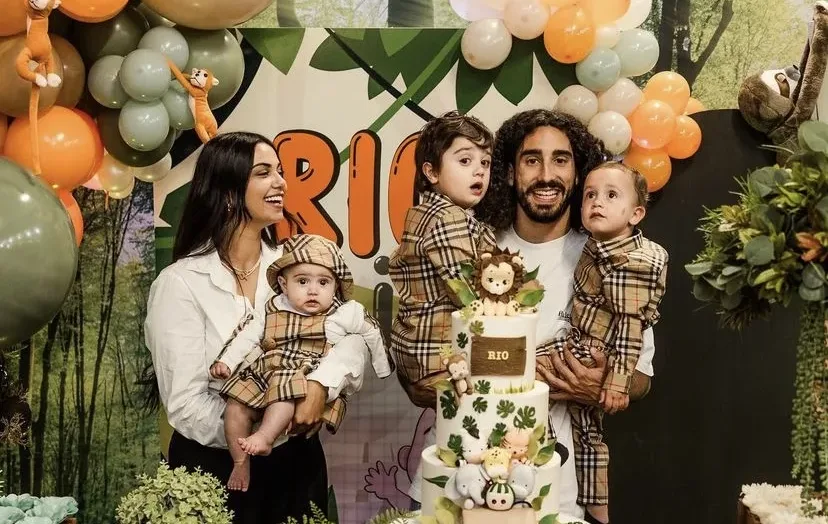 Cumpleaños hijos de Cucurella